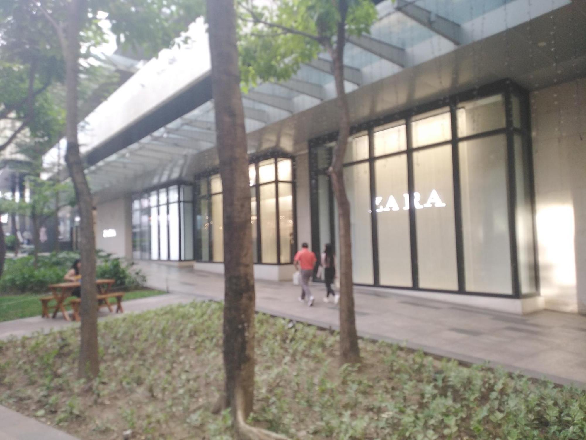 2 Bedrooms Units Forbes Area 5Th Avenue Bgc Center Manila Exterior foto